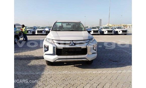 Buy Import Mitsubishi L200 White Car in Import - Dubai in Estuary Buy Import Mitsubishi L200 White Car in Import - Dubai in Estuary