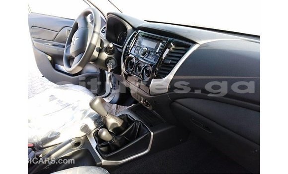 Buy Import Mitsubishi L200 White Car in Import - Dubai in Estuary Buy Import Mitsubishi L200 White Car in Import - Dubai in Estuary