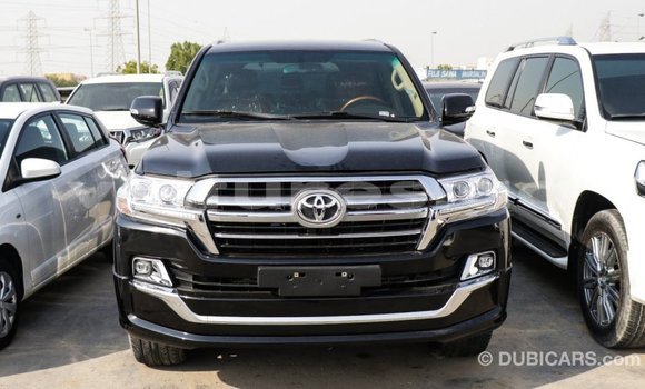 Acheter Import Voiture Toyota Land Cruiser Noir à Import - Dubai, Estuaire Acheter Import Voiture Toyota Land Cruiser Noir à Import - Dubai, Estuaire