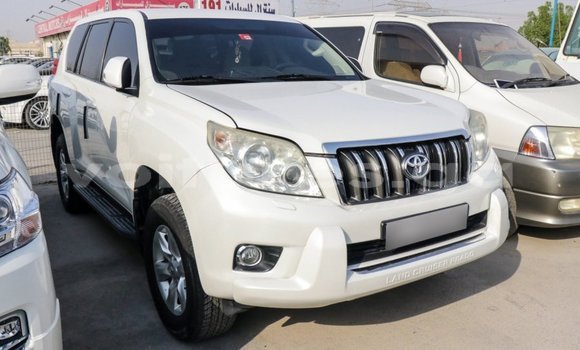 Acheter Import Voiture Toyota Prado Blanc à Import - Dubai, Estuaire Acheter Import Voiture Toyota Prado Blanc à Import - Dubai, Estuaire
