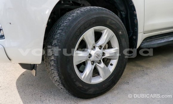 Acheter Import Voiture Toyota Prado Blanc à Import - Dubai, Estuaire Acheter Import Voiture Toyota Prado Blanc à Import - Dubai, Estuaire