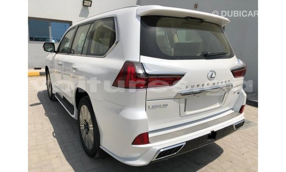 Acheter Import Voiture Lexus LX Blanc à Import - Dubai, Estuaire Acheter Import Voiture Lexus LX Blanc à Import - Dubai, Estuaire