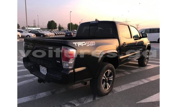 Acheter Import Voiture Toyota Tacoma Noir à Import - Dubai, Estuaire Acheter Import Voiture Toyota Tacoma Noir à Import - Dubai, Estuaire