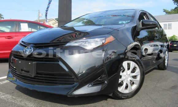 Sayi Na hannu Toyota Corolla Black Mota in Libreville a estuary Sayi Na hannu Toyota Corolla Black Mota in Libreville a estuary