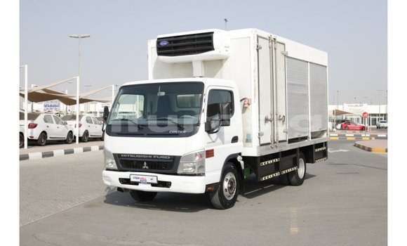 Acheter Import Utilitaire Mitsubishi L400 Blanc à Import - Dubai, Estuaire