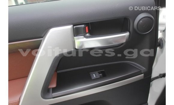 Buy Import Toyota Land Cruiser White Car in Import - Dubai in Estuary Buy Import Toyota Land Cruiser White Car in Import - Dubai in Estuary