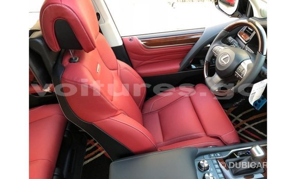 Acheter Import Voiture Lexus LX Noir à Import - Dubai, Estuaire Acheter Import Voiture Lexus LX Noir à Import - Dubai, Estuaire