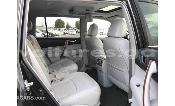 Acheter Import Voiture Toyota Highlander Noir à Import - Dubai, Estuaire Acheter Import Voiture Toyota Highlander Noir à Import - Dubai, Estuaire