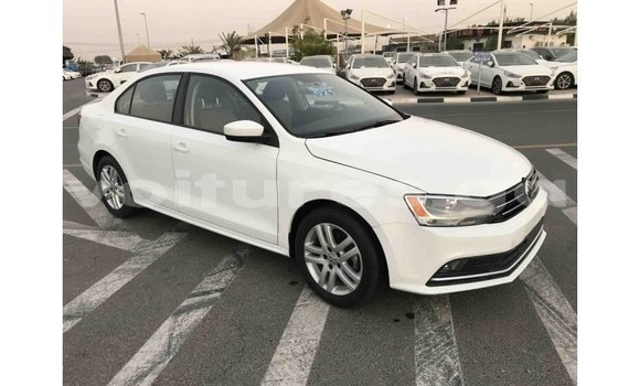Acheter Import Voiture Volkswagen Jetta Blanc à Import - Dubai, Estuaire Acheter Import Voiture Volkswagen Jetta Blanc à Import - Dubai, Estuaire