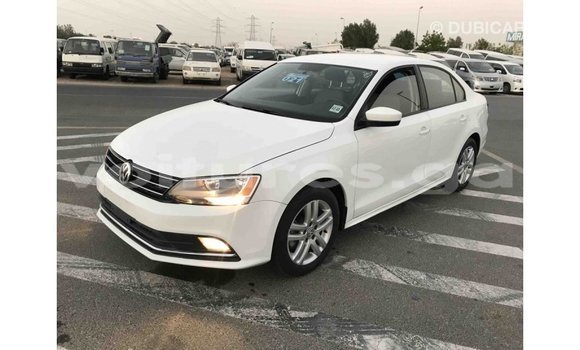 Acheter Import Voiture Volkswagen Jetta Blanc à Import - Dubai, Estuaire Acheter Import Voiture Volkswagen Jetta Blanc à Import - Dubai, Estuaire