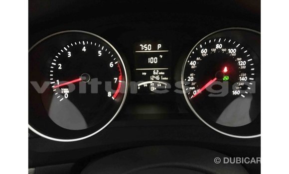 Acheter Import Voiture Volkswagen Jetta Blanc à Import - Dubai, Estuaire Acheter Import Voiture Volkswagen Jetta Blanc à Import - Dubai, Estuaire