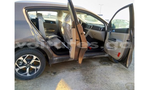 Acheter Import Voiture Kia Sportage Marron à Import - Dubai, Estuaire Acheter Import Voiture Kia Sportage Marron à Import - Dubai, Estuaire