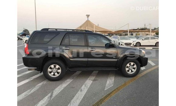 Acheter Import Utilitaire Toyota HiAce Noir à Import - Dubai, Estuaire Acheter Import Utilitaire Toyota HiAce Noir à Import - Dubai, Estuaire