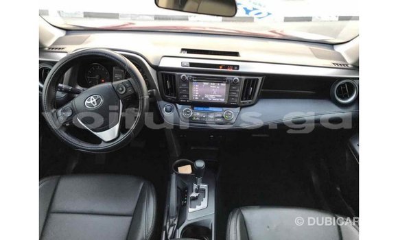 Acheter Import Utilitaire Toyota HiAce Rouge à Import - Dubai, Estuaire Acheter Import Utilitaire Toyota HiAce Rouge à Import - Dubai, Estuaire