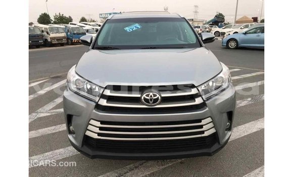 Sayi Imported Toyota Highlander Sauran Mota in Import - Dubai a estuary Sayi Imported Toyota Highlander Sauran Mota in Import - Dubai a estuary