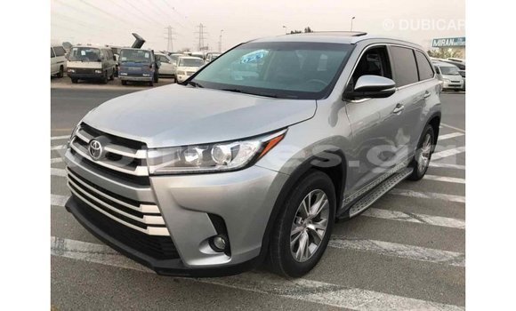 Sayi Imported Toyota Highlander Sauran Mota in Import - Dubai a estuary Sayi Imported Toyota Highlander Sauran Mota in Import - Dubai a estuary