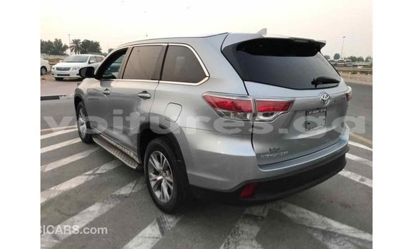Sayi Imported Toyota Highlander Sauran Mota in Import - Dubai a estuary Sayi Imported Toyota Highlander Sauran Mota in Import - Dubai a estuary