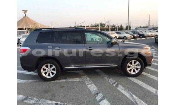 Sayi Imported Toyota Highlander Sauran Mota in Import - Dubai a estuary Sayi Imported Toyota Highlander Sauran Mota in Import - Dubai a estuary