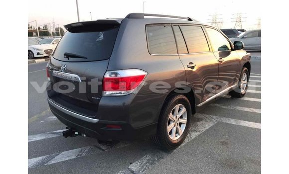 Sayi Imported Toyota Highlander Sauran Mota in Import - Dubai a estuary Sayi Imported Toyota Highlander Sauran Mota in Import - Dubai a estuary