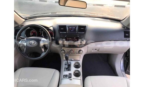 Sayi Imported Toyota Highlander Sauran Mota in Import - Dubai a estuary Sayi Imported Toyota Highlander Sauran Mota in Import - Dubai a estuary