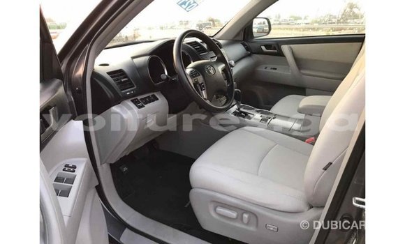 Sayi Imported Toyota Highlander Sauran Mota in Import - Dubai a estuary Sayi Imported Toyota Highlander Sauran Mota in Import - Dubai a estuary