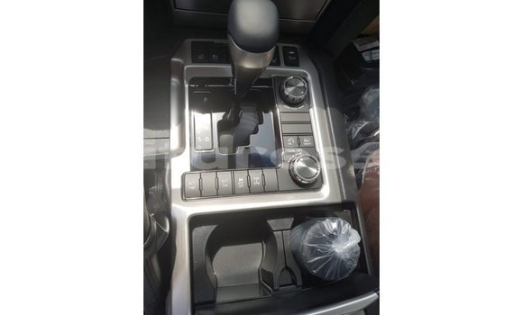 Acheter Import Voiture Toyota Land Cruiser Marron à Import - Dubai, Estuaire Acheter Import Voiture Toyota Land Cruiser Marron à Import - Dubai, Estuaire