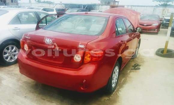 Sayi Na hannu Toyota Corolla Red Mota in Libreville a estuary Sayi Na hannu Toyota Corolla Red Mota in Libreville a estuary