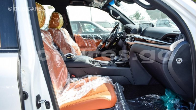 Big with watermark lexus lx estuaire import dubai 4382