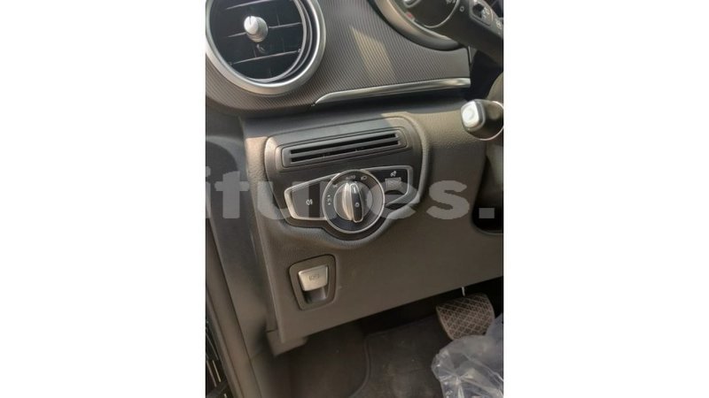 Big with watermark mercedes benz 250 estuaire import dubai 4383