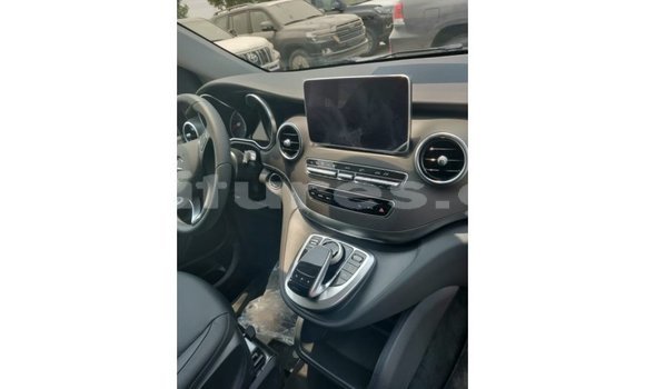 Sayi Imported Mercedes-Benz 250 Black Mota in Import - Dubai a estuary Sayi Imported Mercedes-Benz 250 Black Mota in Import - Dubai a estuary
