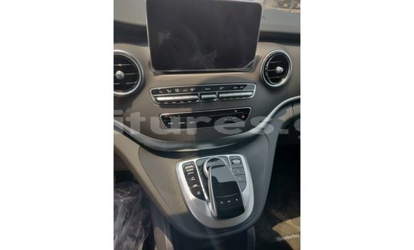 Sayi Imported Mercedes-Benz 250 Black Mota in Import - Dubai a estuary Sayi Imported Mercedes-Benz 250 Black Mota in Import - Dubai a estuary