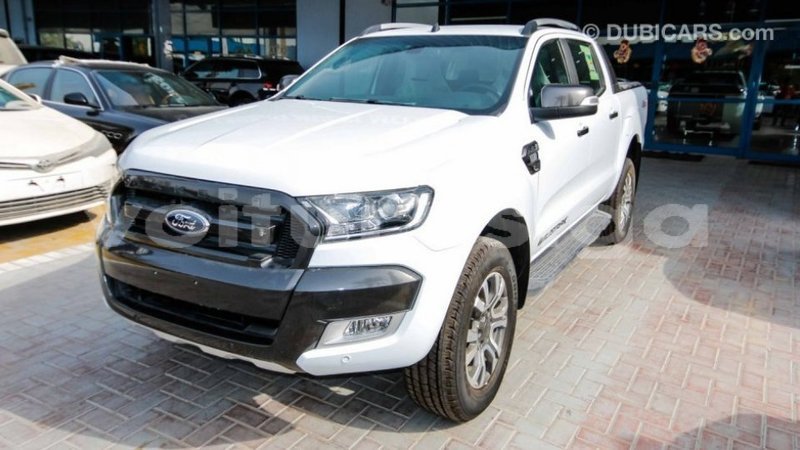 Big with watermark ford ranger estuaire import dubai 4385