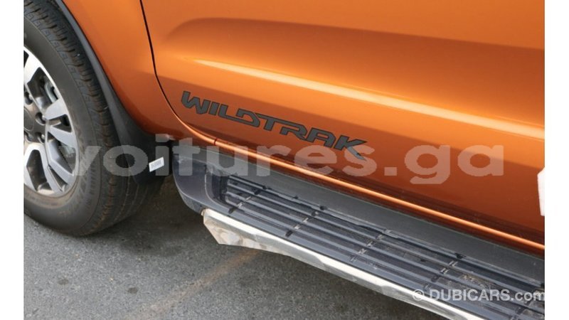 Big with watermark ford ranger estuaire import dubai 4385