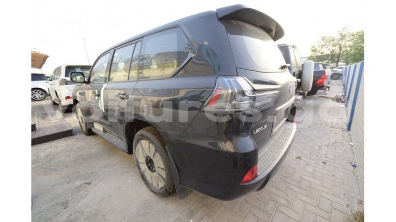 Big with watermark lexus lx estuaire import dubai 4386