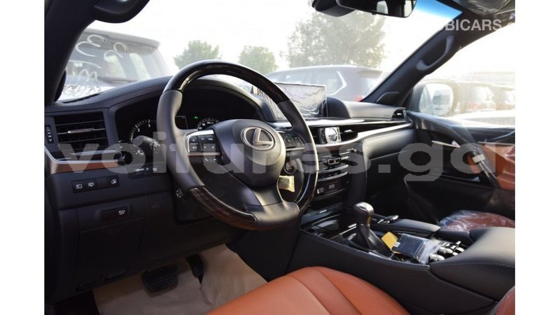 Big with watermark lexus lx estuaire import dubai 4386