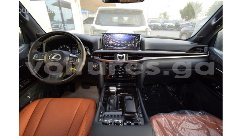 Big with watermark lexus lx estuaire import dubai 4386