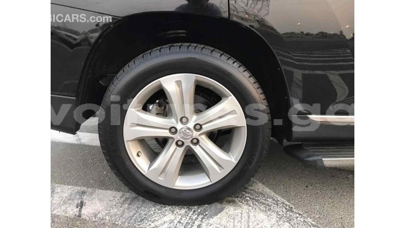 Big with watermark toyota highlander estuaire import dubai 4387