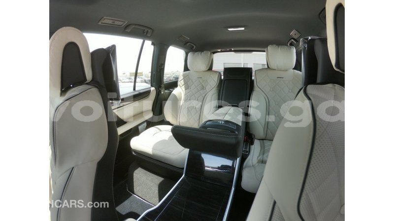 Big with watermark lexus lx estuaire import dubai 4389