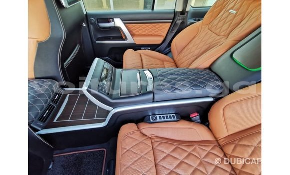 Acheter Import Voiture Toyota Land Cruiser Noir à Import - Dubai, Estuaire Acheter Import Voiture Toyota Land Cruiser Noir à Import - Dubai, Estuaire