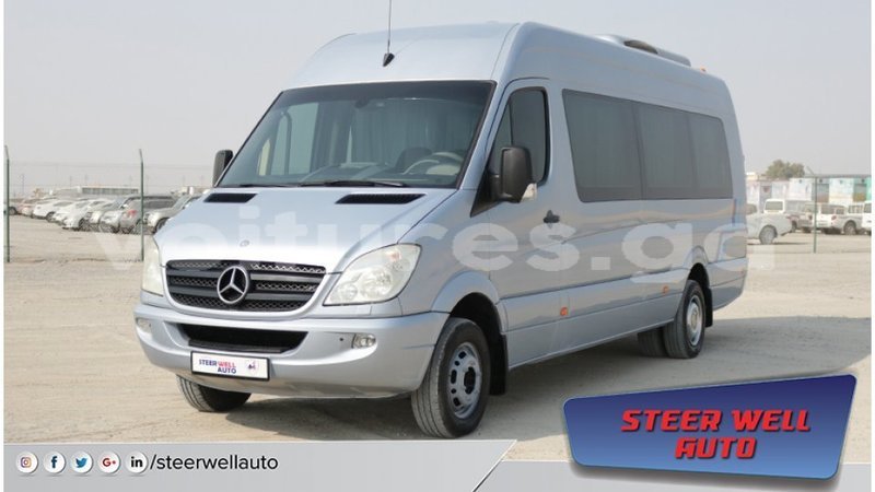 Big with watermark mercedes benz 190 estuaire import dubai 4391