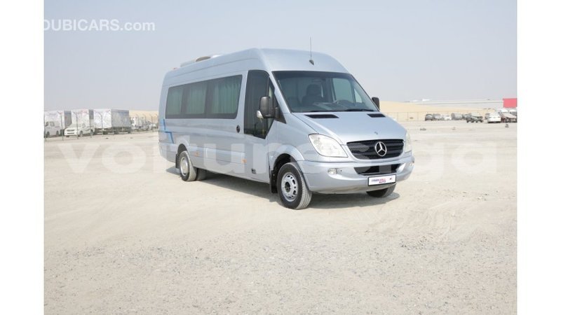 Big with watermark mercedes benz 190 estuaire import dubai 4391