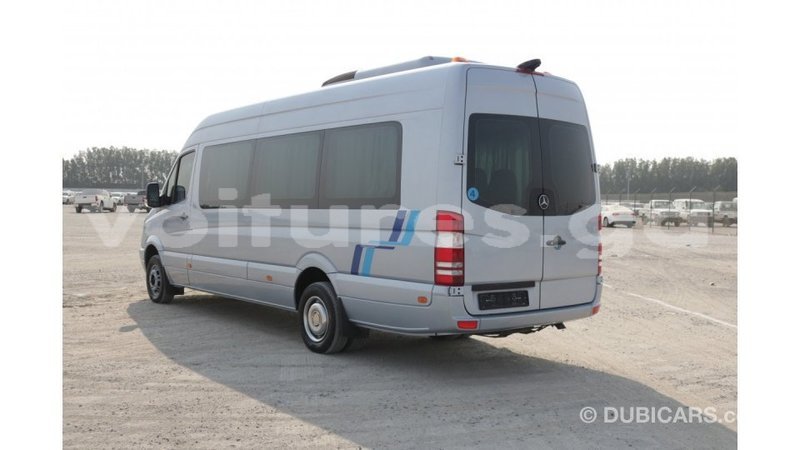 Big with watermark mercedes benz 190 estuaire import dubai 4391