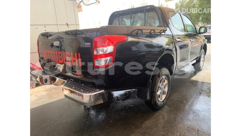 Big with watermark mitsubishi l200 estuaire import dubai 4404