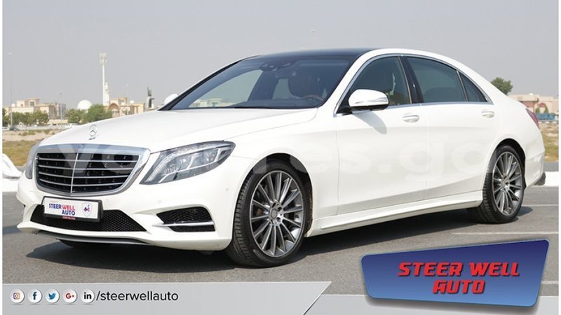 Big with watermark mercedes benz 190 estuaire import dubai 4408