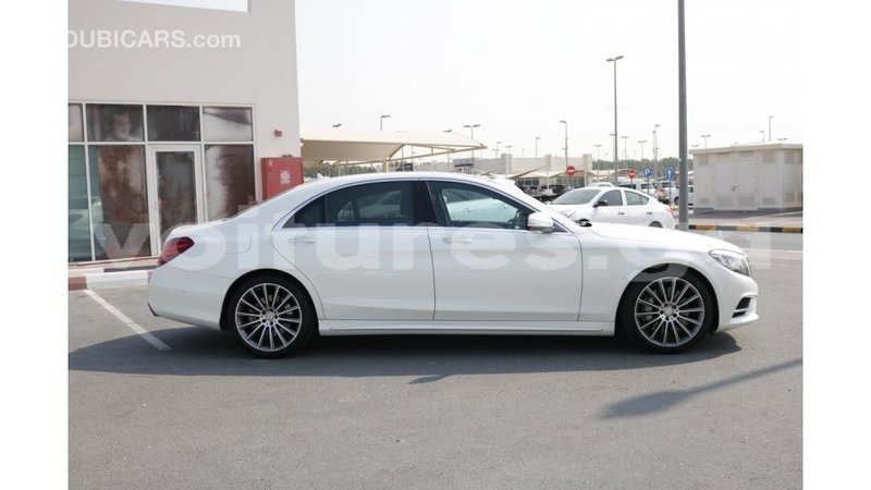 Big with watermark mercedes benz 190 estuaire import dubai 4408