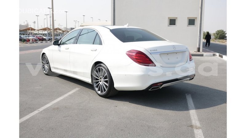 Big with watermark mercedes benz 190 estuaire import dubai 4408