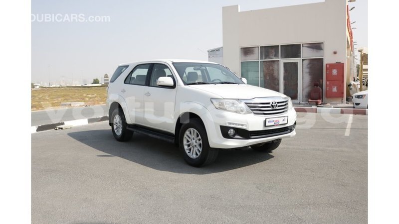 Big with watermark toyota fortuner estuaire import dubai 4410