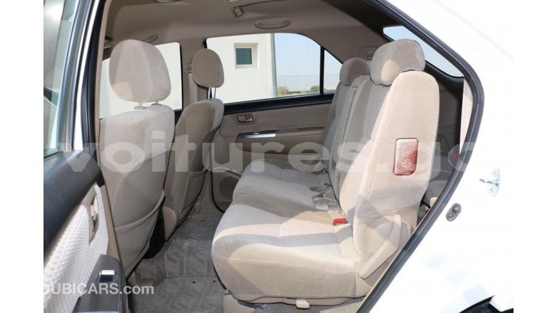 Big with watermark toyota fortuner estuaire import dubai 4410