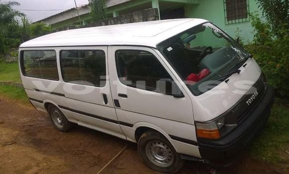 Acheter Occasion Voiture Toyota Hiace Blanc à Libreville, Estuaire Acheter Occasion Voiture Toyota Hiace Blanc à Libreville, Estuaire