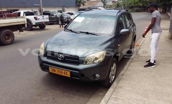 Sayi Na hannu Toyota RAV4 Sauran Mota in Libreville a estuary Sayi Na hannu Toyota RAV4 Sauran Mota in Libreville a estuary